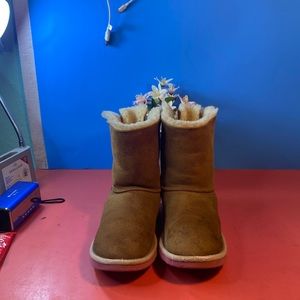Ugg boots SZ 8 T